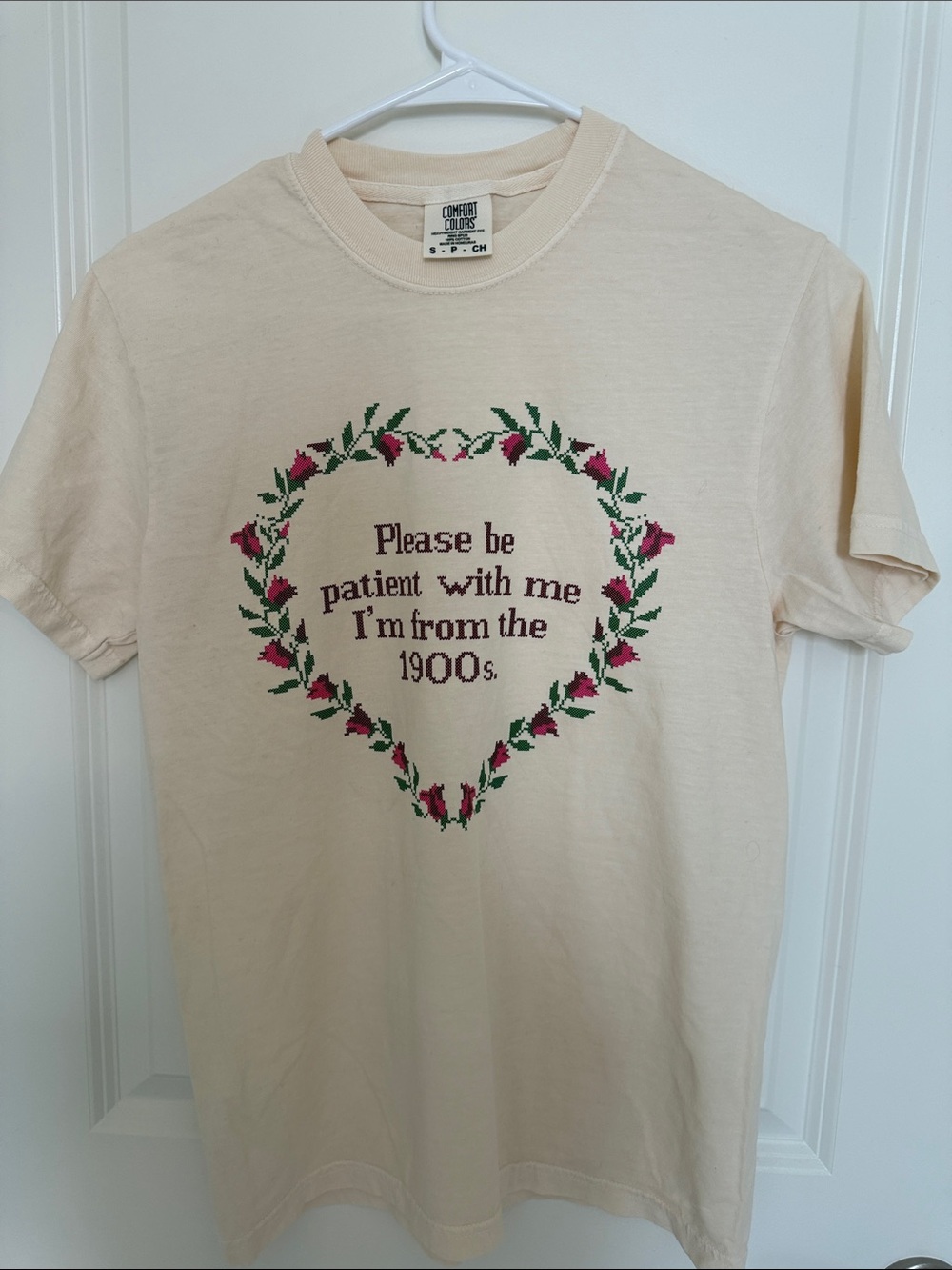 Comfort Colors Cream Graphic Tee with Pink & Green Heart Wreath